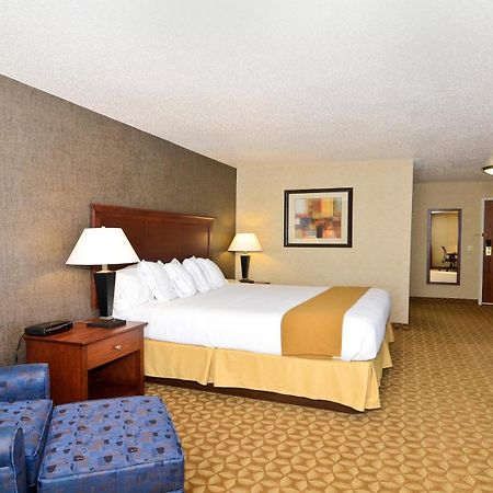Holiday Inn Express Hotel & Suites Fort Atkinson By Ihg Zewnętrze zdjęcie